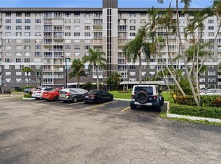 Hilcrest East # 27, Hollywood, FL 33021