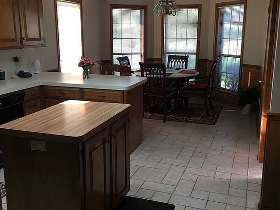 3rd image of 15630 Regian Dr