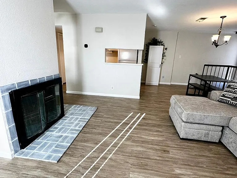 7495 Prairie Rd NE — Photo 6