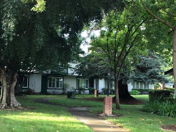 8915 Salmon Falls Dr APT C