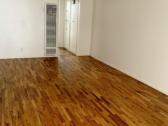 3rd image of 1231 N Formosa Ave #4