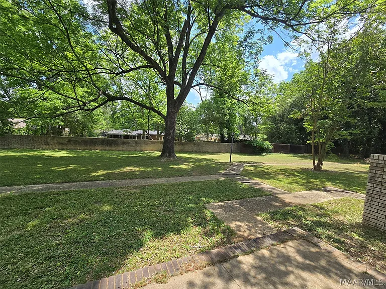 3709 Wesley Dr — Photo 15