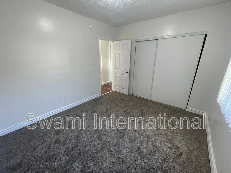 10970 S Figueroa St #7 — Photo 17