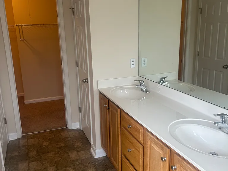 101 Brentmoor Pl — Photo 20