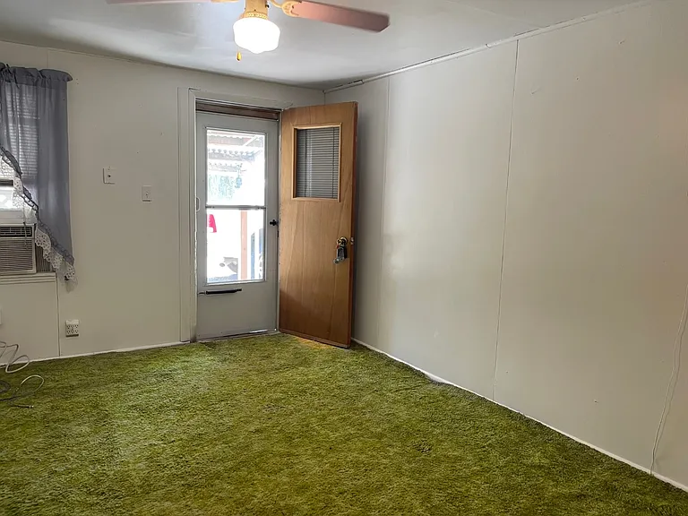 130 E Broadway St #1 — Photo 8