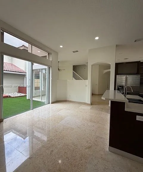 1125 Satinleaf St — Photo 8