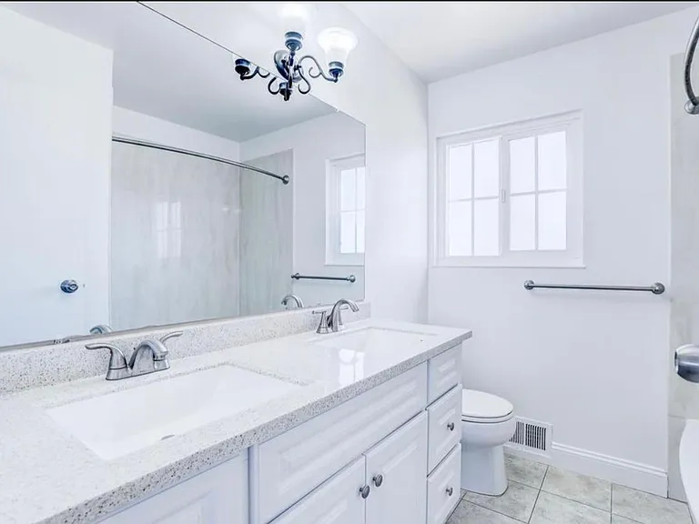 1350 Sumac Cir — Photo 15