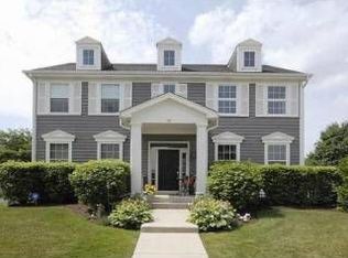111 Depot St, Vernon Hills, IL