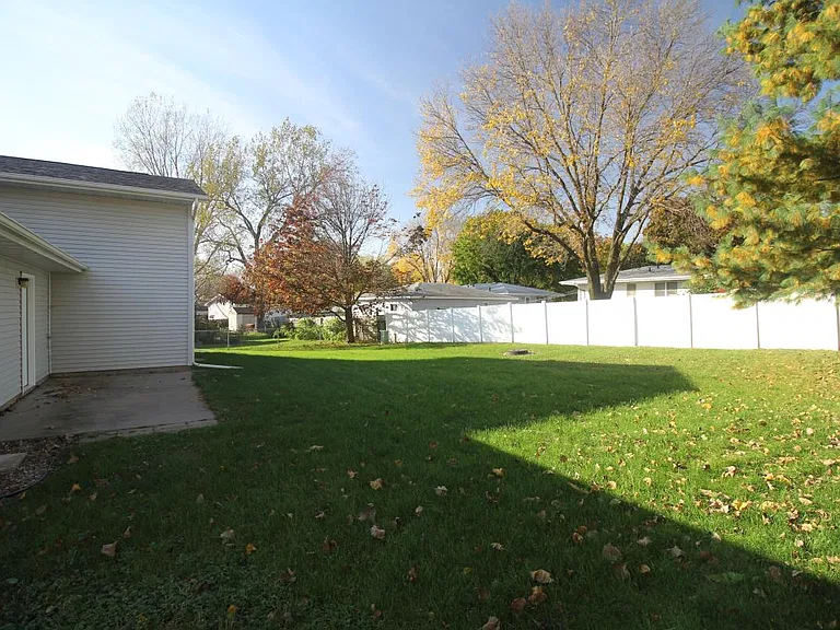 1670 Pleasantview Dr — Photo 27