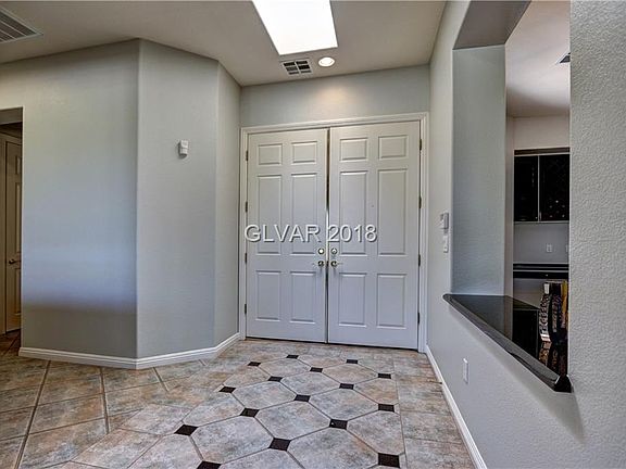 5th image of 10480 Mandarino Ave