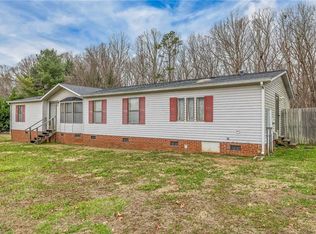 6450 Mason Cir, Randleman, NC 27317