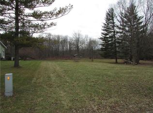 8325 Lakeshore Rd, Cicero, NY 13039