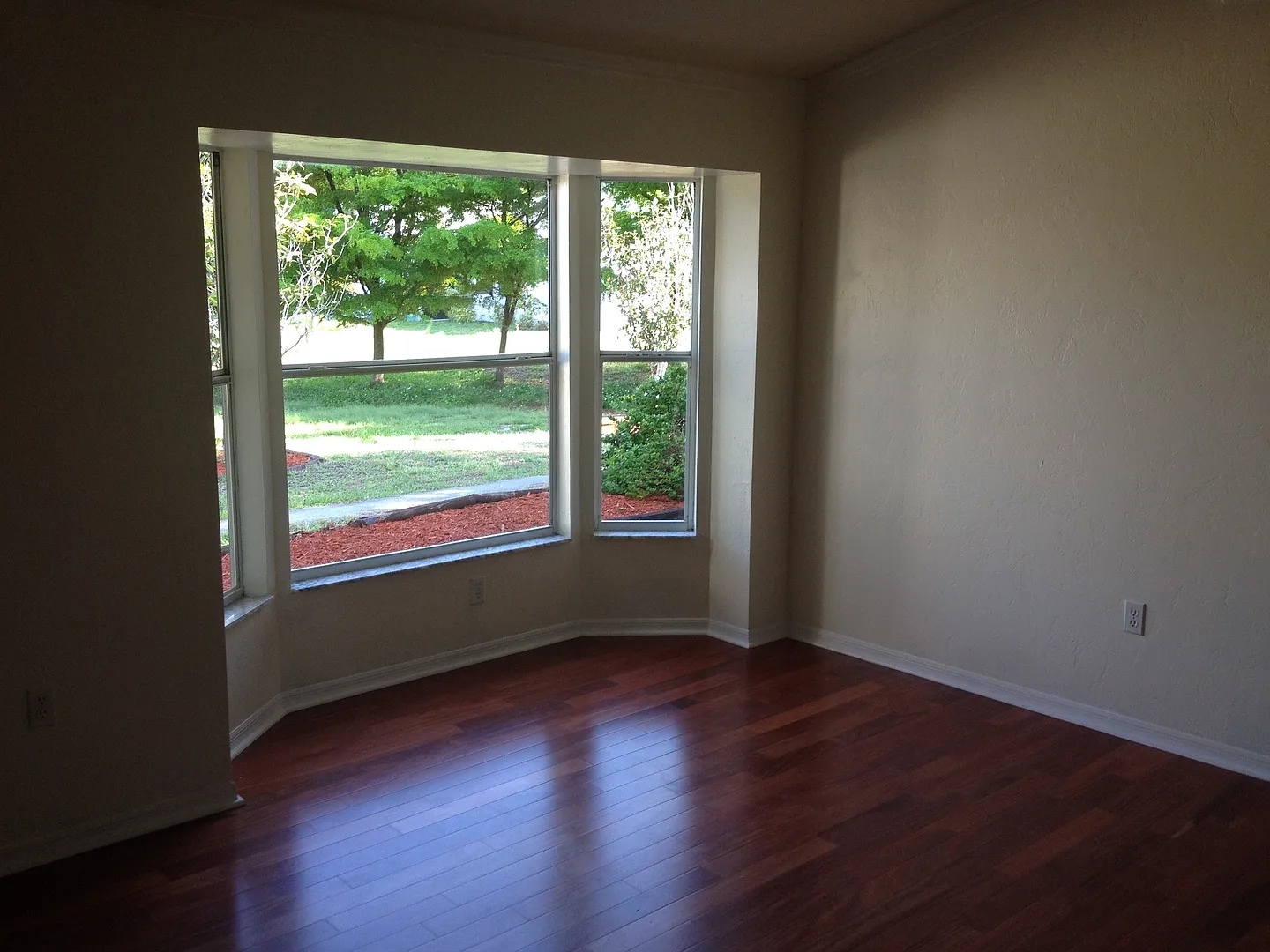 Full Renovations Coming Soon Fgcu Students Welcome Relaxed Neighbors 3/2**Annual Lease Pet Friend... — Photo 4