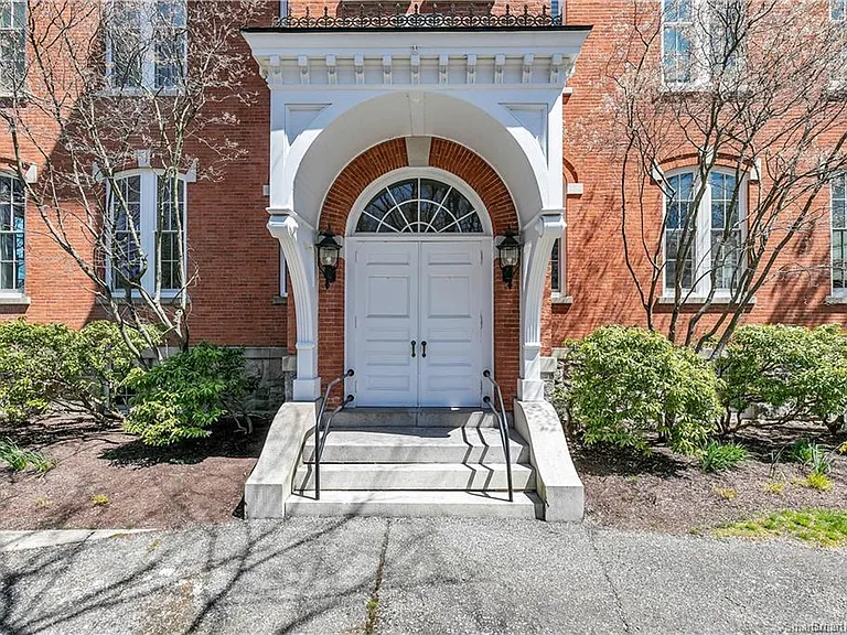 25 Orchard St #21 — Photo 8