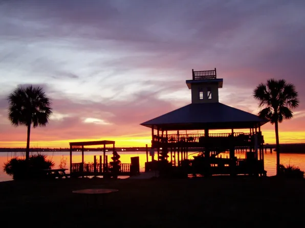 103 Page Ln, Huffman, TX 77336