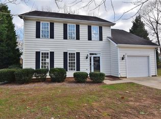6 Willow Ridge Ct, Summerfield, NC 27358
