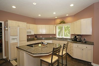 2nd image of 7750 Ashwood Dr SE