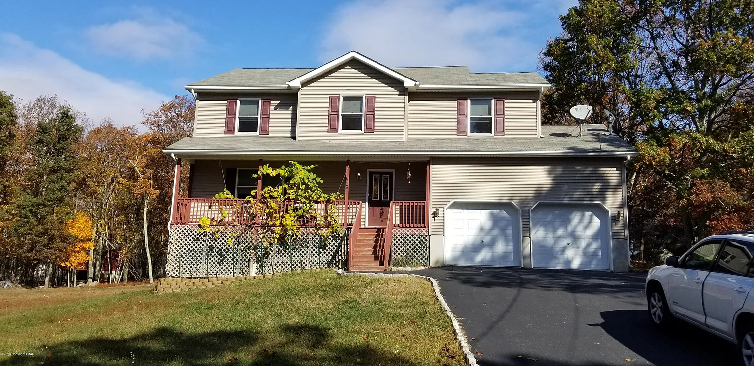 1082 Bear Dr photo 1