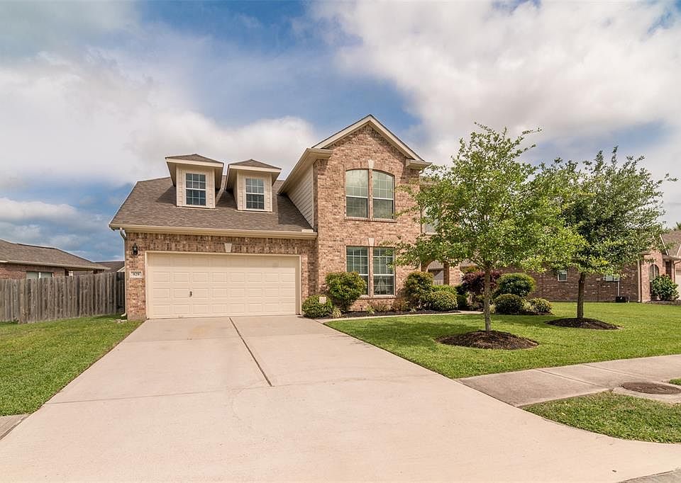 Wonderful 4 bedroom, 2.5 bath home with game room and covered patio.