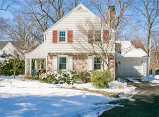 22 Del Rio Dr, Rochester, NY 14618