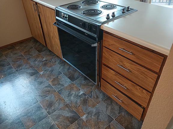 3rd image of 19853 25th Ave NE APT 317