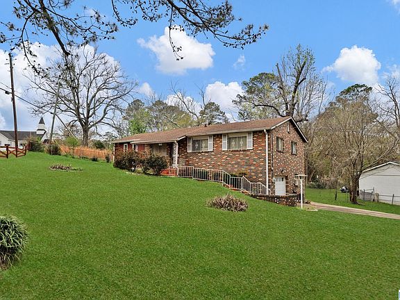 2nd image of 9208 Airport Rd