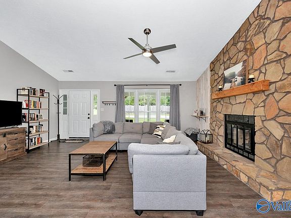 5th image of 15013 Branscomb Rd SE