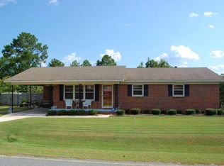 616 Whatley Dr, Ashburn, GA 31714