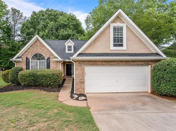 137 Pecan Cres, Newnan, GA 30265