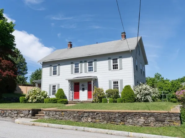 106-108 Chestnut St, Southbridge, MA 01550