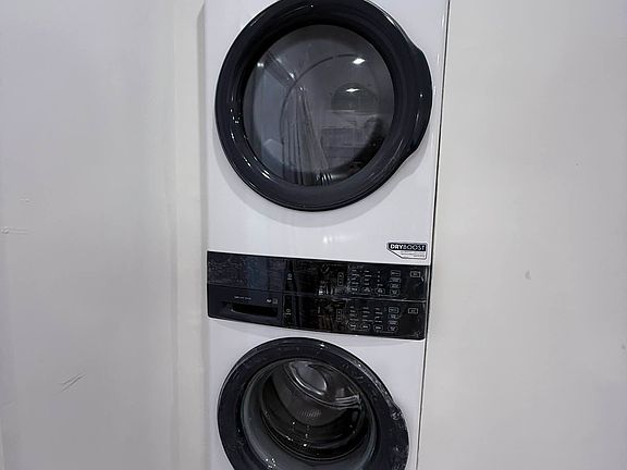 5th image of 172-10 Linden Blvd #2R