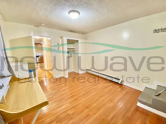 4th image of 41 Anderson St APT B