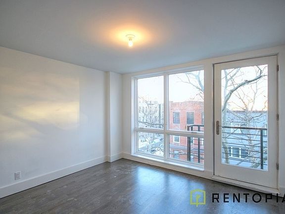 3rd image of 273 Leonard St APT 2B