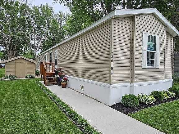 2nd image of 4610 W Oleanna Pl