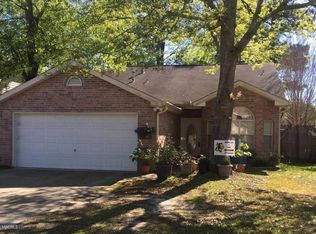 11068 Oakcrest Dr, Diberville, MS 39540