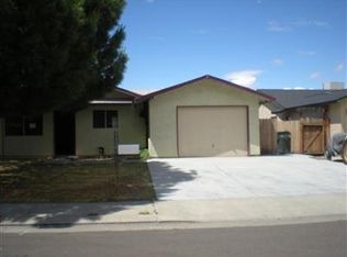 1122 E St, Los Banos, CA 93635