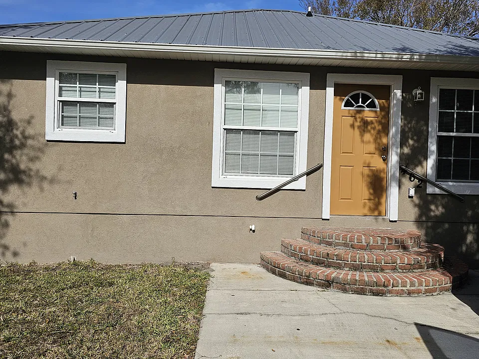 462 Pomont Ave