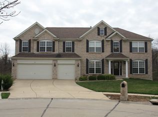 400 Olde Court Rd, Saint Charles, MO 63303