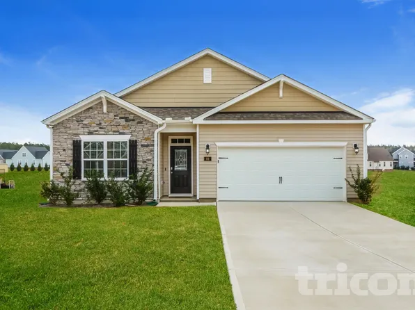 89 Young Farm Dr, Lillington, NC 27546