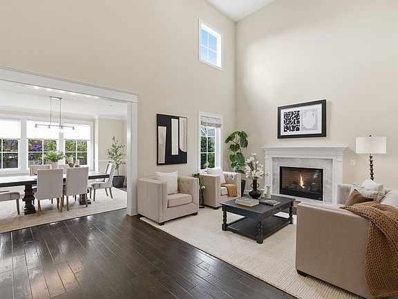 3rd image of 231 Bayhill Rd