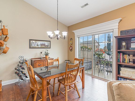 5th image of 3015 Winter Garden Dr