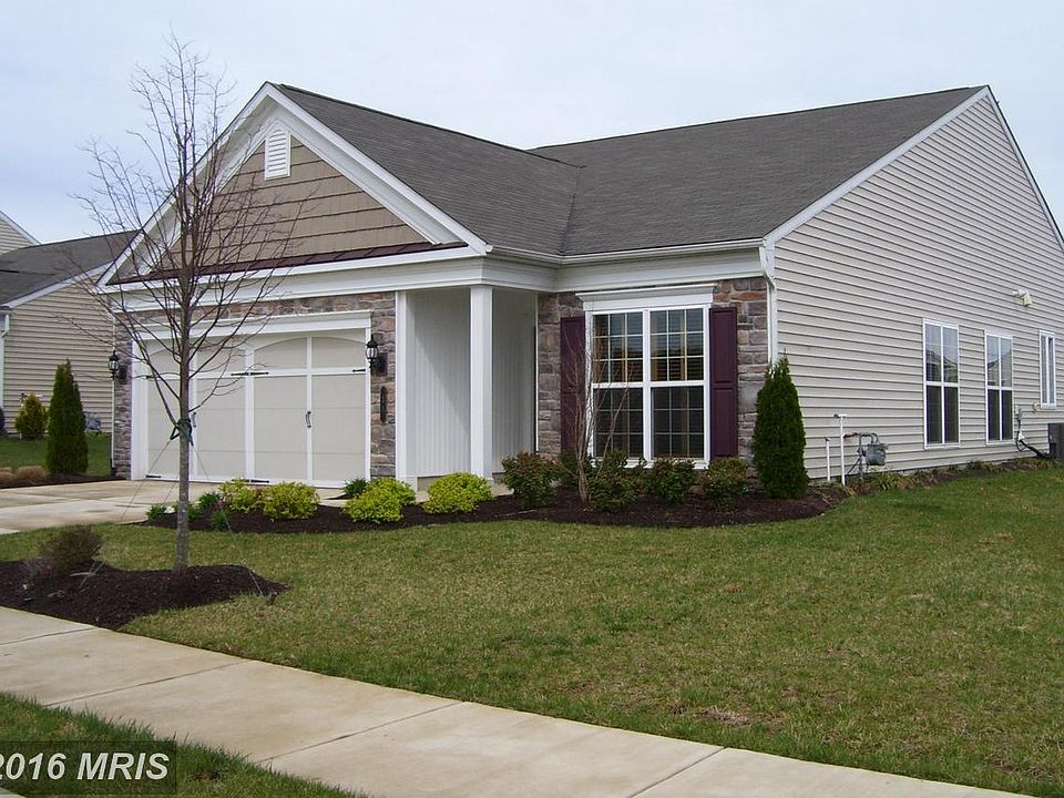 1st image of 21 Hornby Dr