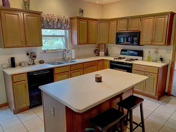 4th image of 4730 Osprey Dr E