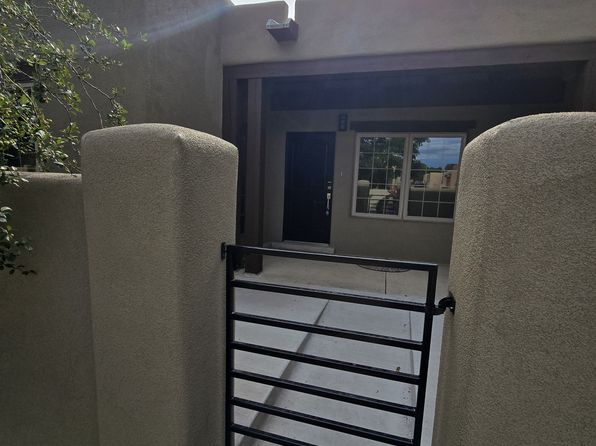 11 New Village Ave