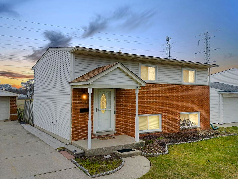 1st image of 43156 Goldberg Dr