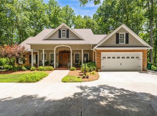 1401 Crashore Ct, Lewisville, NC 27023
