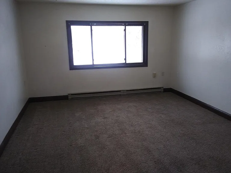 116 Silverwood Ave — Photo 6