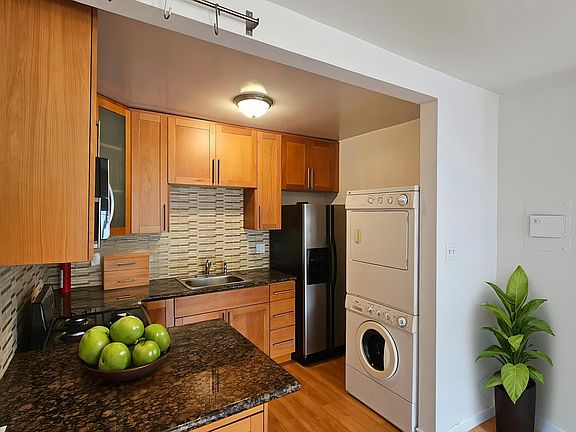 2nd image of 603 N Bronson Ave #603.5