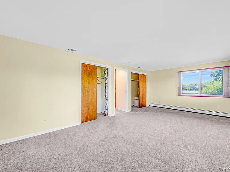 1394 Main Rd — Photo 15