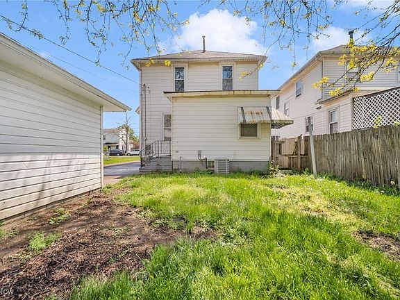 3rd image of 2337 E 30th St